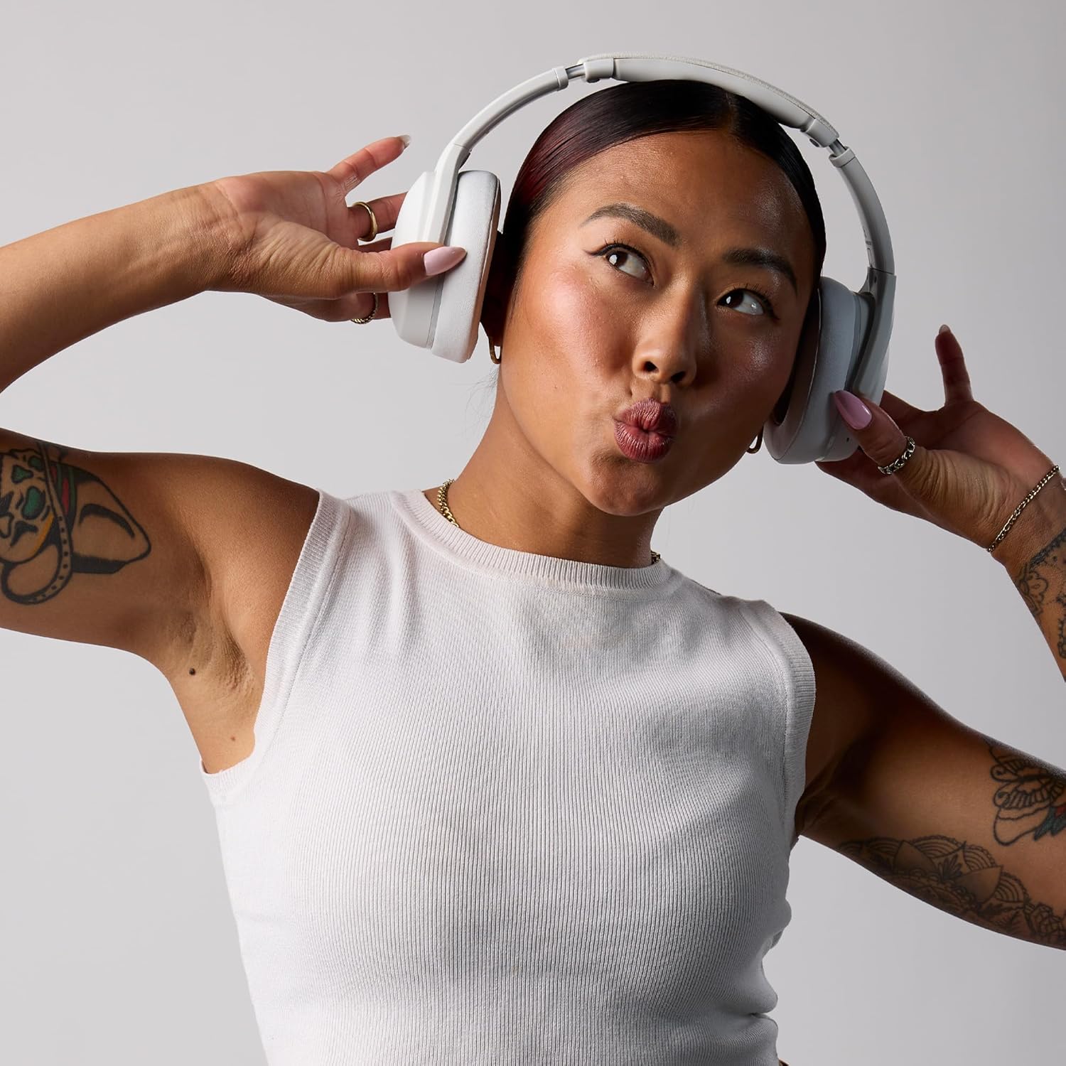 SKULLCANDY (S6EVW-S951) CRUSHER EVO, WIRELESS OVER-EAR HEADPHONES (BONE/ORANGE) - Image 4